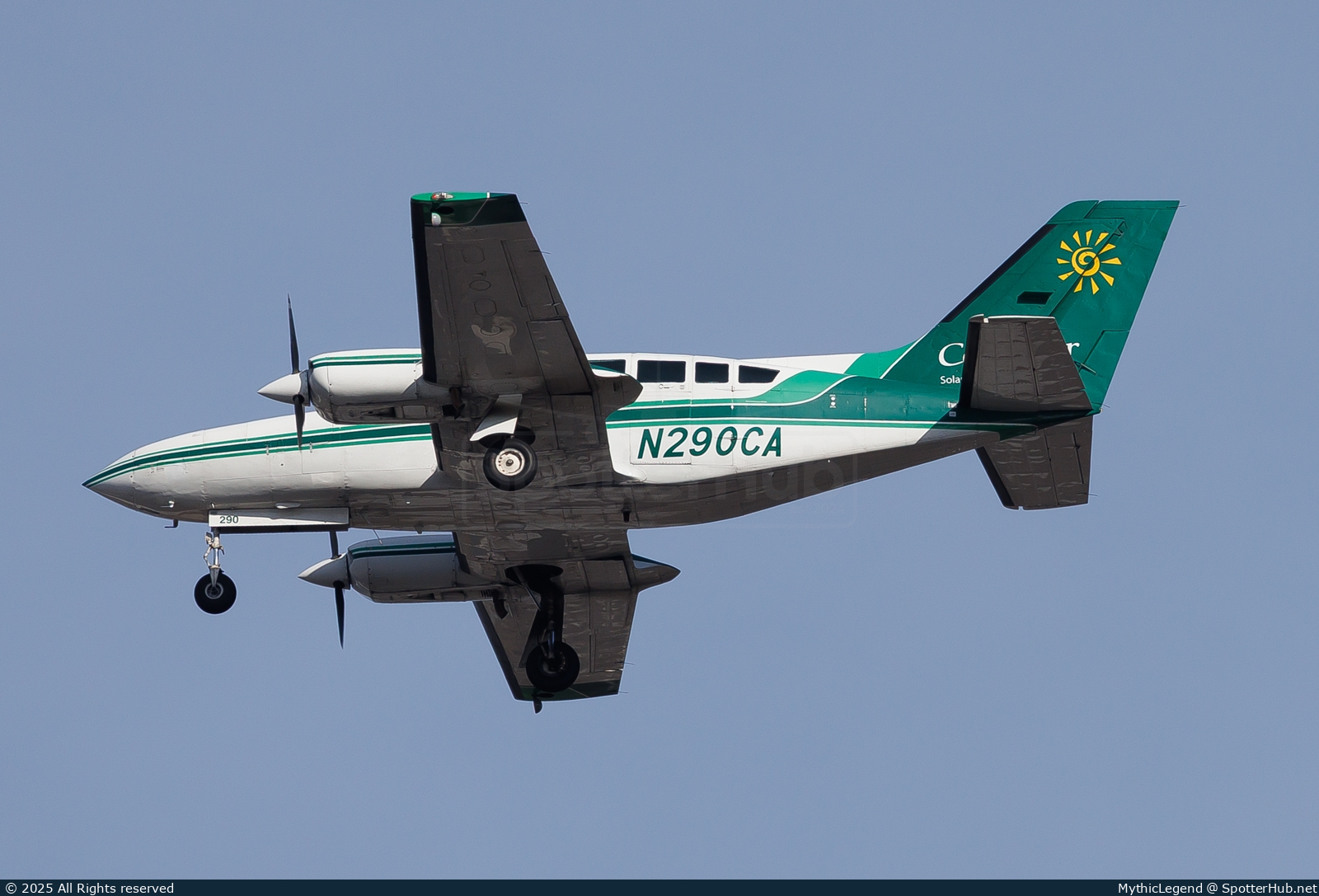 Photo of N290CA - Cessna 402C operated by Cape Air