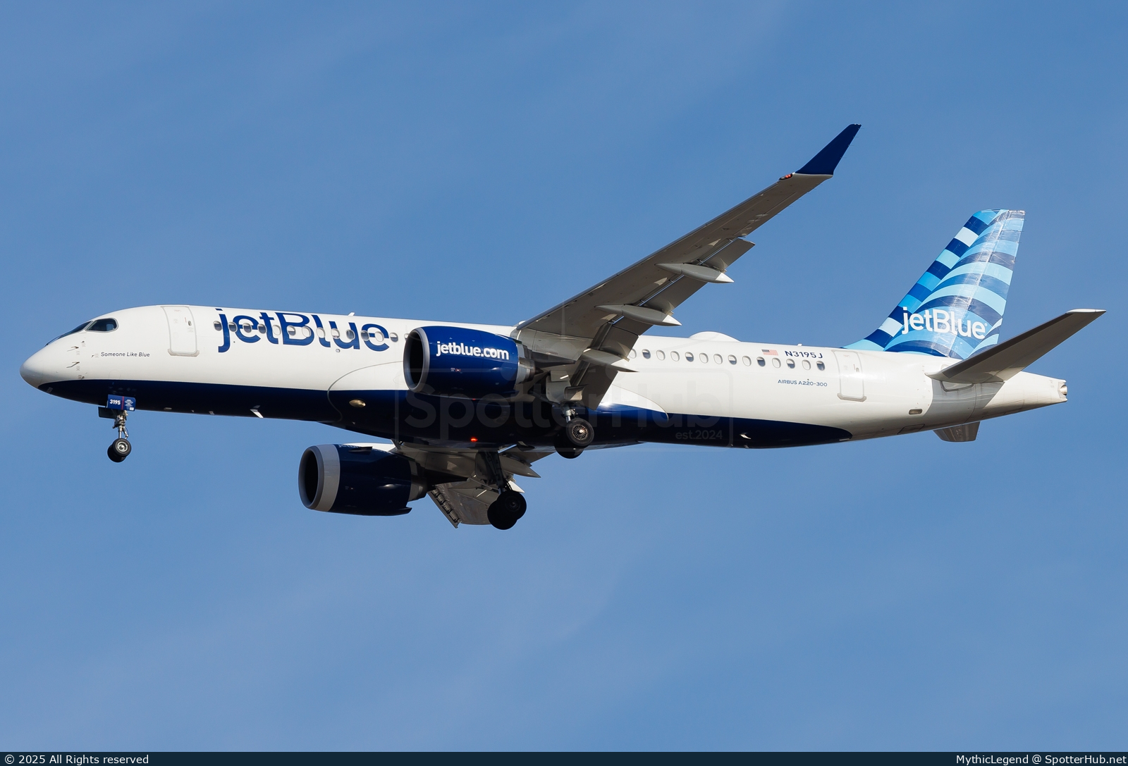 Photo of N3195J - Airbus A220-300 operated by jetBlue Airways