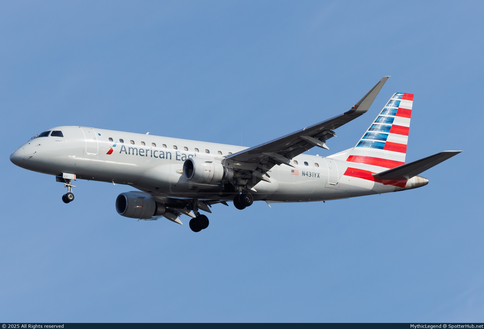 Photo of N431YX - Embraer ERJ-175LR operated by American Eagle (opb Republic Airways)