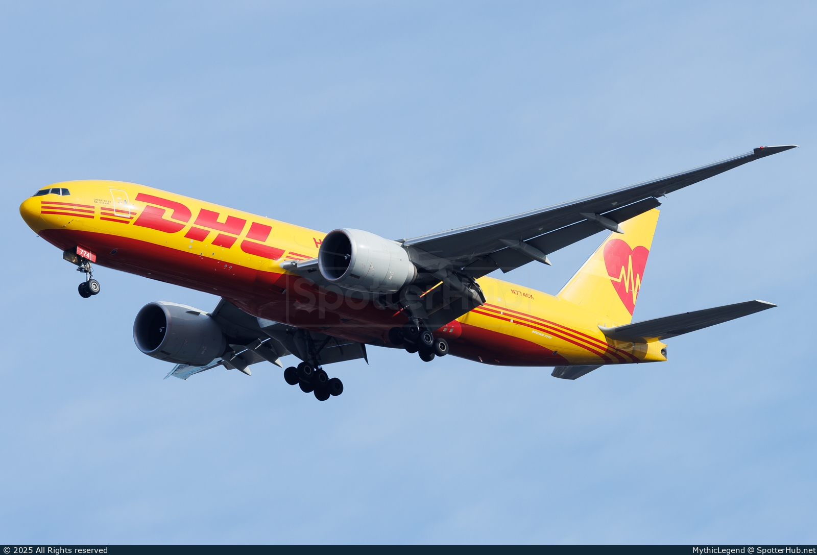 Photo of N774CK - Boeing 777-FBL operated by Kalitta Air