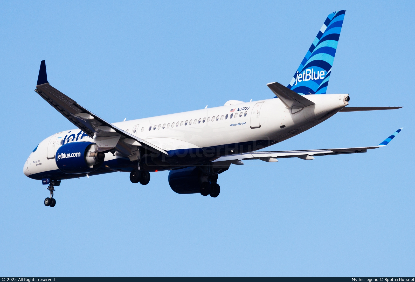 Photo of N3123J - Airbus A220-300 operated by jetBlue Airways