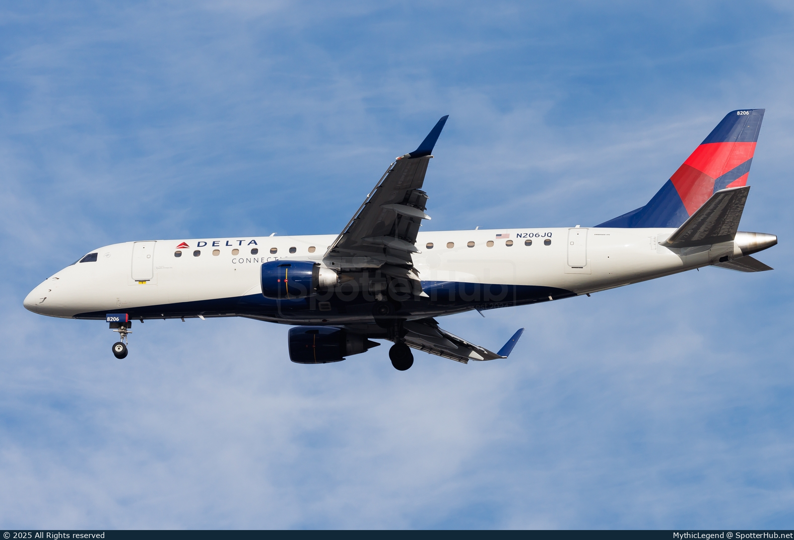 Photo of N206JQ - Embraer ERJ-175LR operated by Delta Connection (opb Republic Airways)