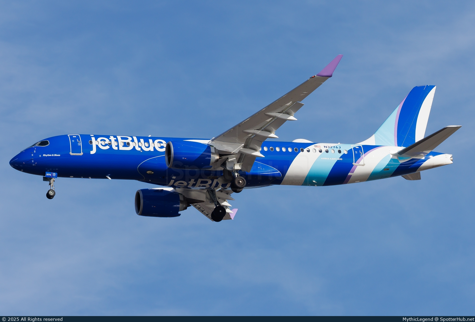 Photo of N3276J - Airbus A220-300 operated by jetBlue Airways