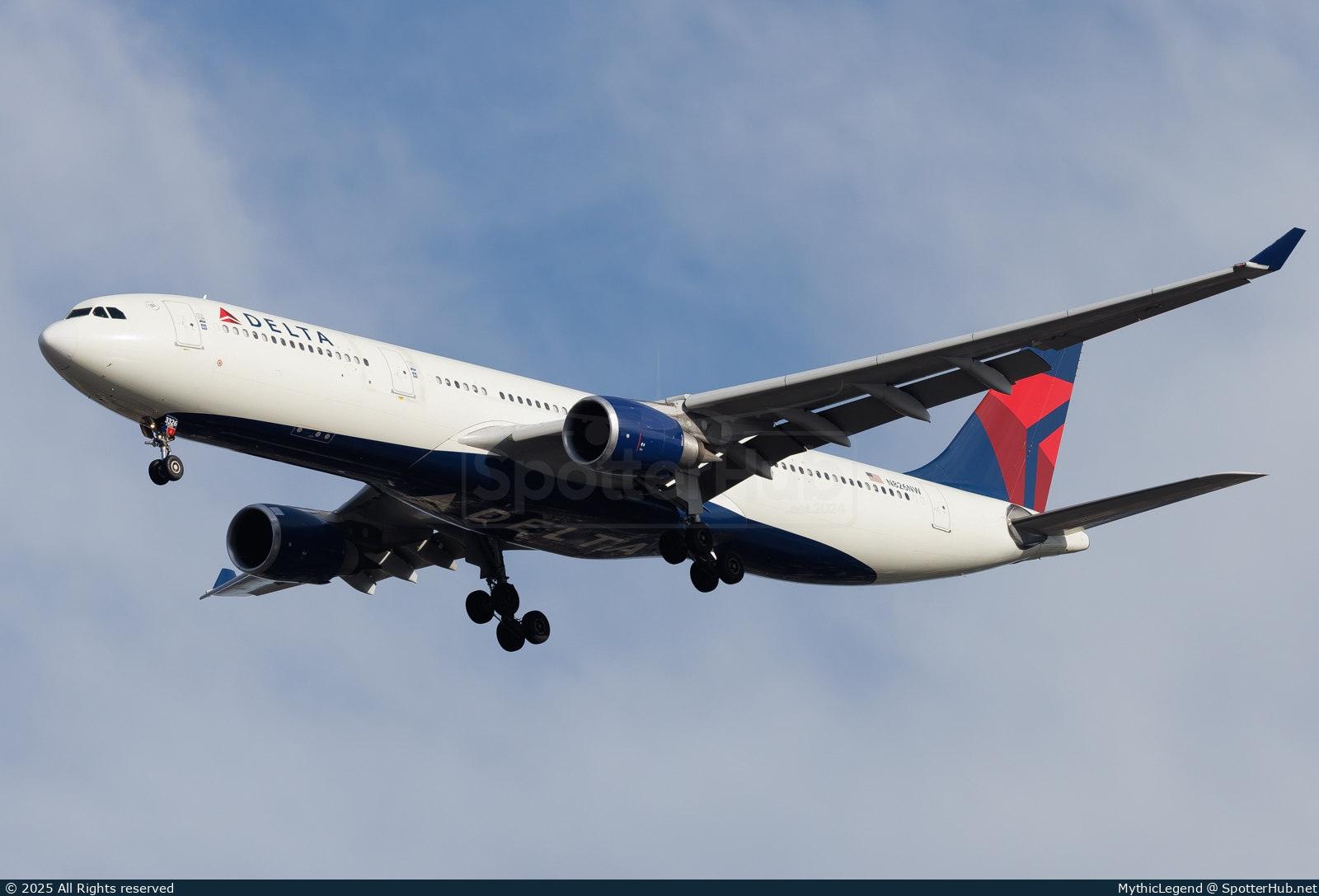 Photo of N826NW - Airbus A330-302 operated by Delta Air Lines