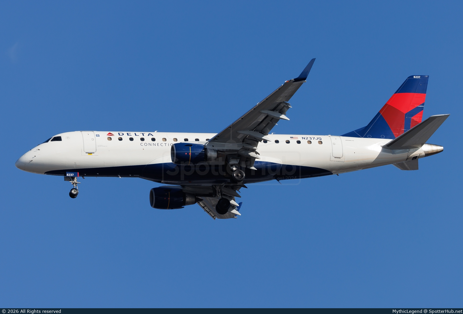 Photo of N237JQ - Embraer ERJ-175LR operated by Delta Connection (opb Republic Airways)
