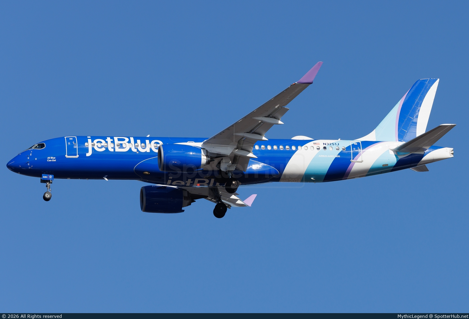 Photo of N3251J - Airbus A220-300 operated by jetBlue Airways