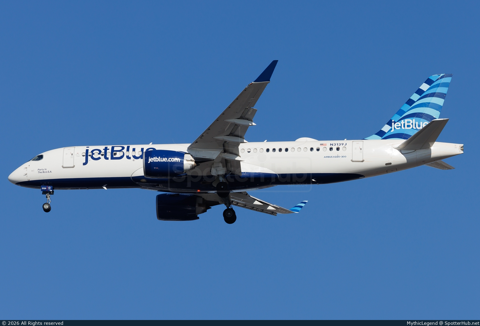 Photo of N3139J - Airbus A220-300 operated by jetBlue Airways