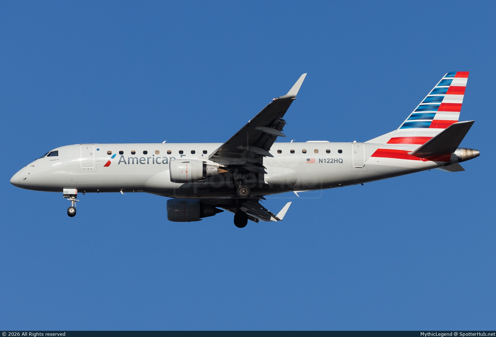 Photo of N122HQ - Embraer ERJ-175LR operated by American Eagle (opb Republic Airways)