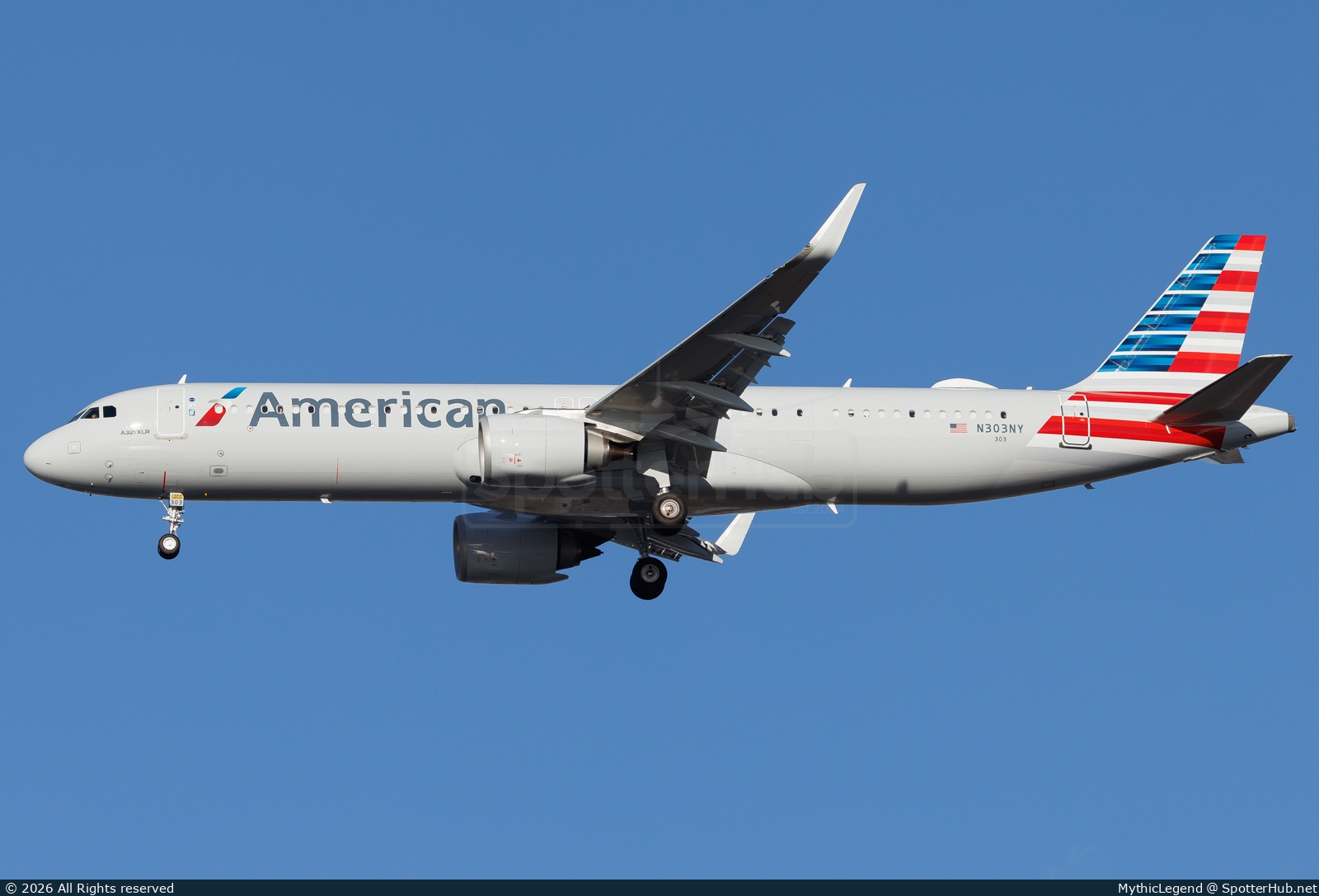Photo of N303NY - Airbus A321-253NY operated by American Airlines