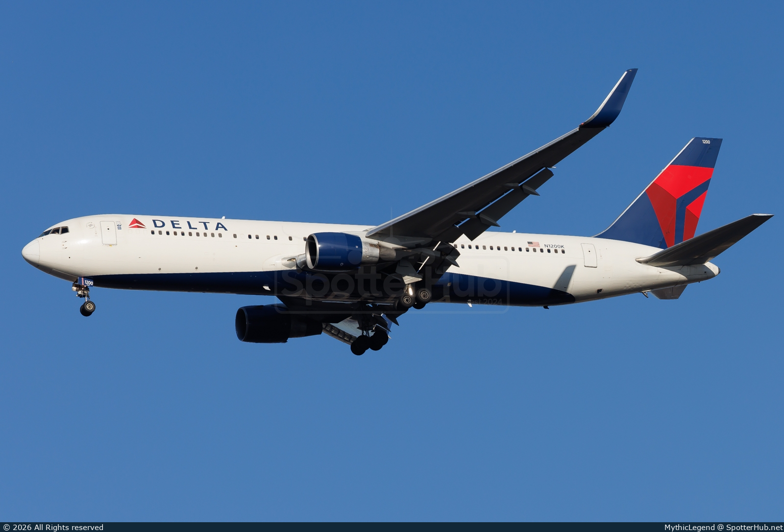 Photo of N1200K - Boeing 767-332(ER) operated by Delta Air Lines