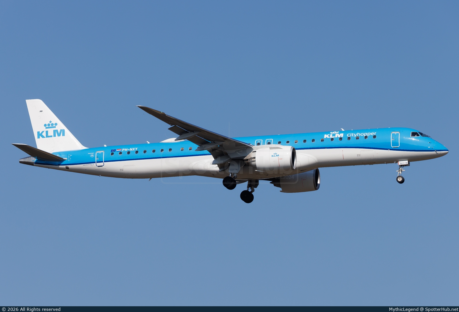 Photo of PH-NXY - Embraer ERJ-195-E2 operated by KLM Cityhopper