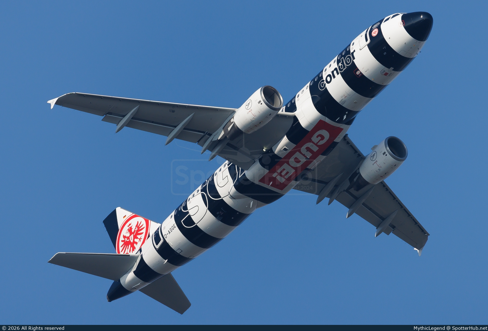 Photo of D-ASGE - Airbus A320-214 operated by Condor