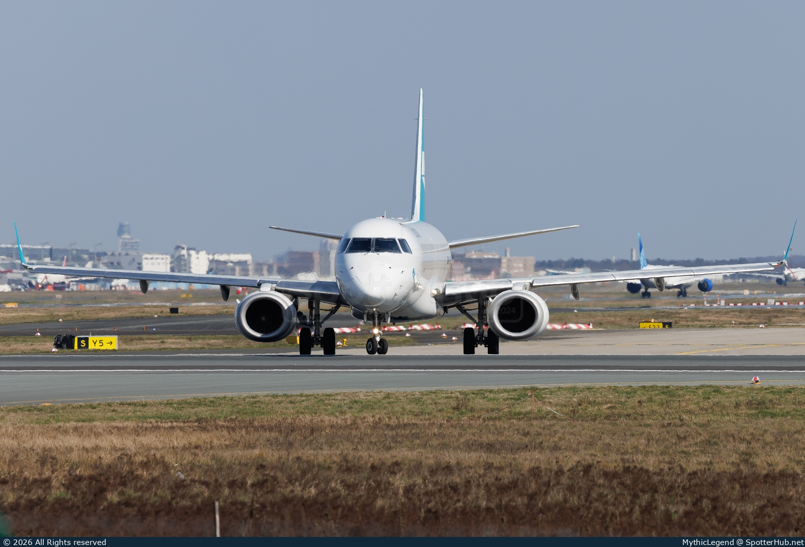 Photo of I-JENF - Embraer ERJ-190LR operated by Air Dolomiti