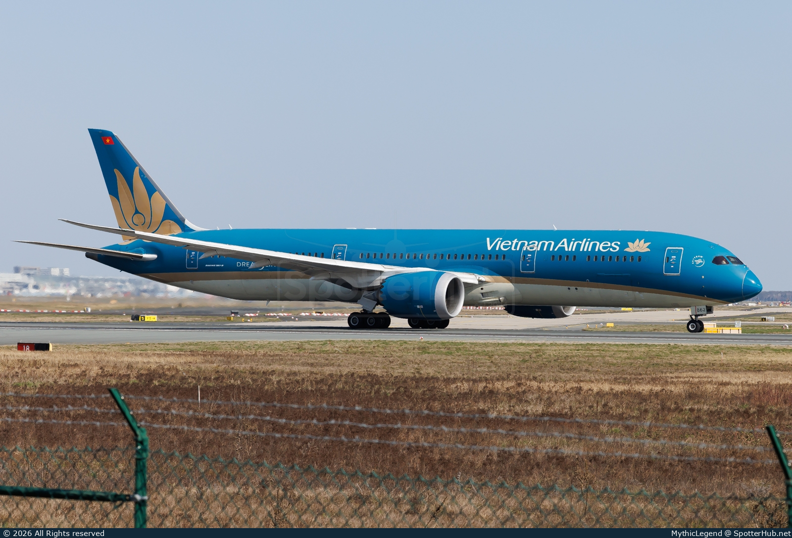 Photo of VN-A862 - Boeing 787-9 Dreamliner operated by Vietnam Airlines
