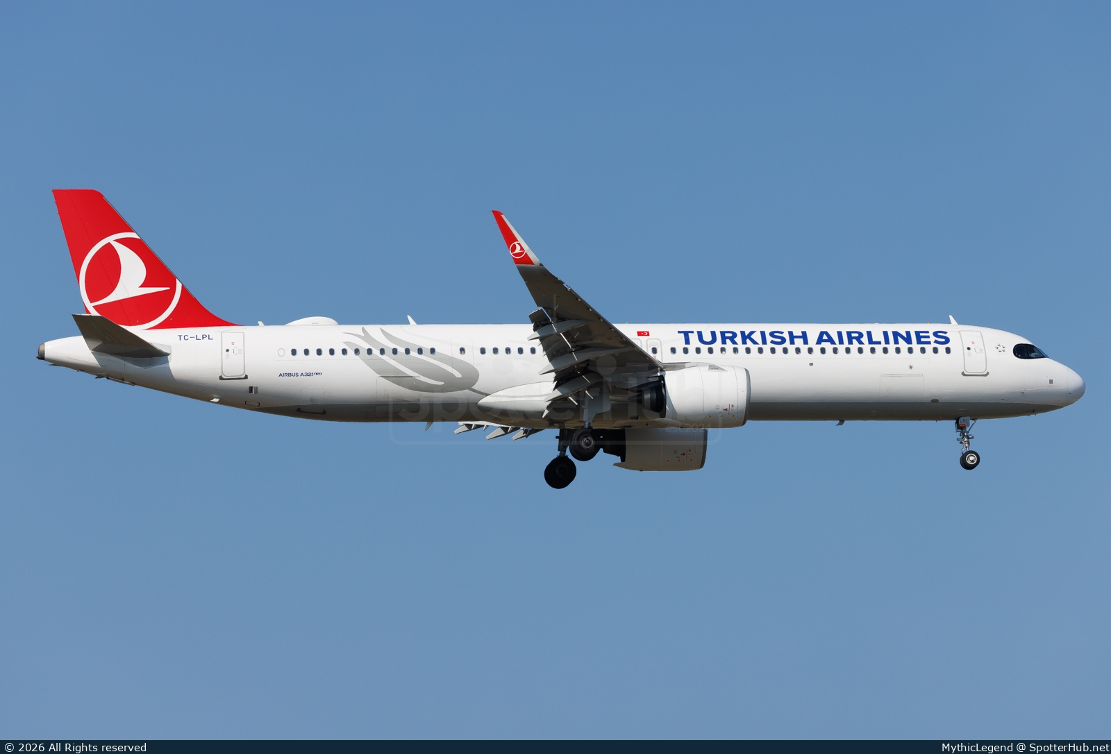 Photo of TC-LPL - Airbus A321-271NX operated by Turkish Airlines