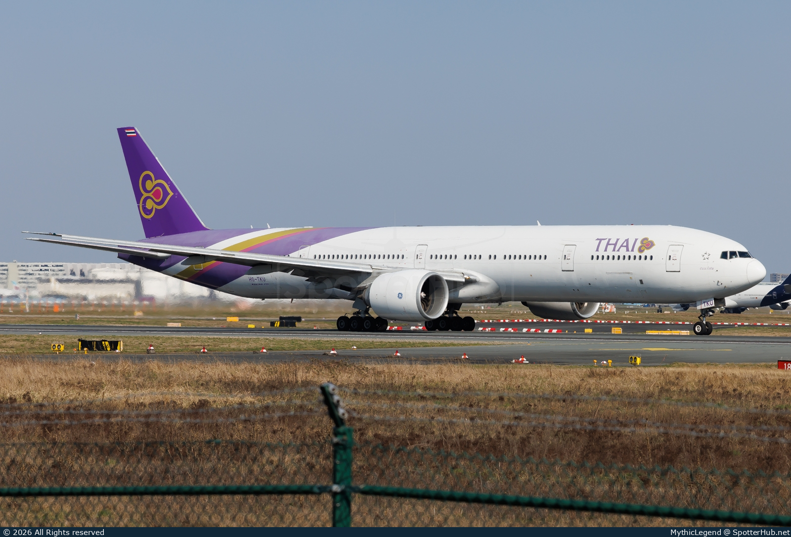 Photo of HS-TKU - Boeing 777-3D7(ER) operated by Thai Airways International
