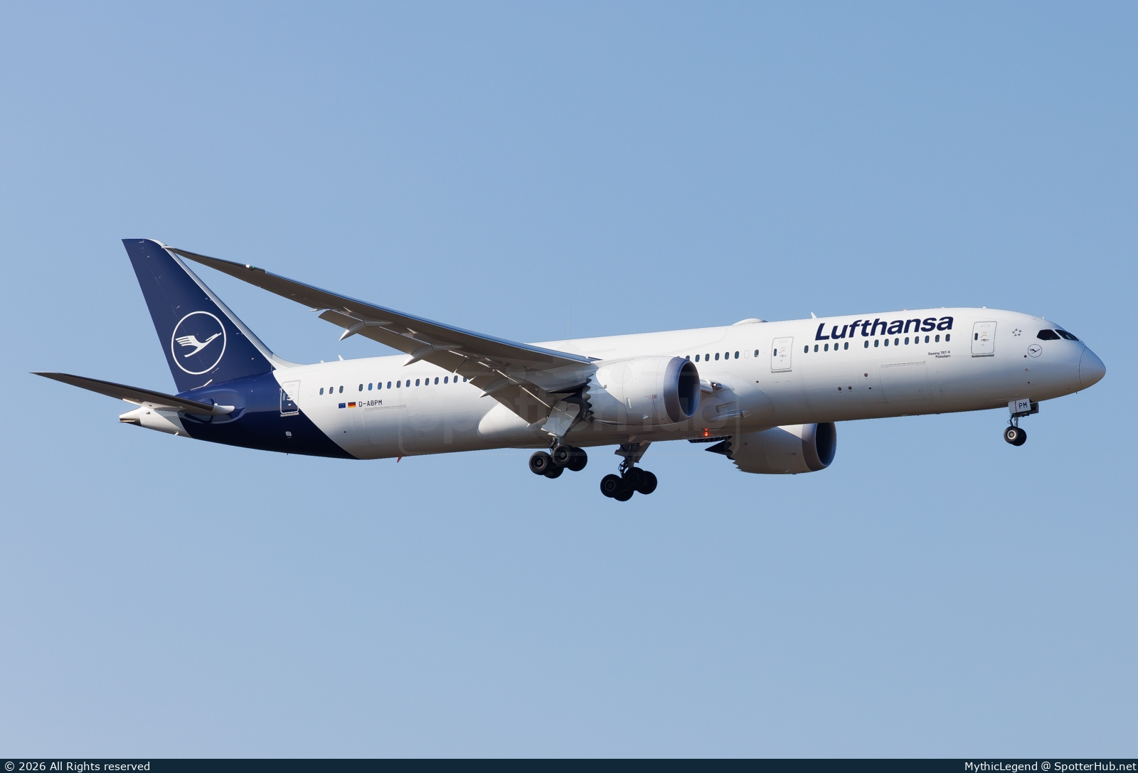 Photo of D-ABPM - Boeing 787-9 Dreamliner operated by Lufthansa