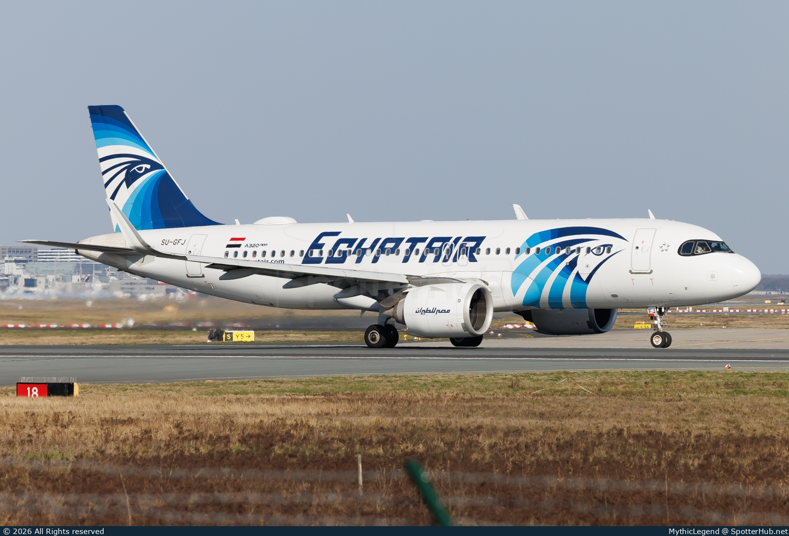 Photo of SU-GFJ - Airbus A320-251N operated by Egyptair