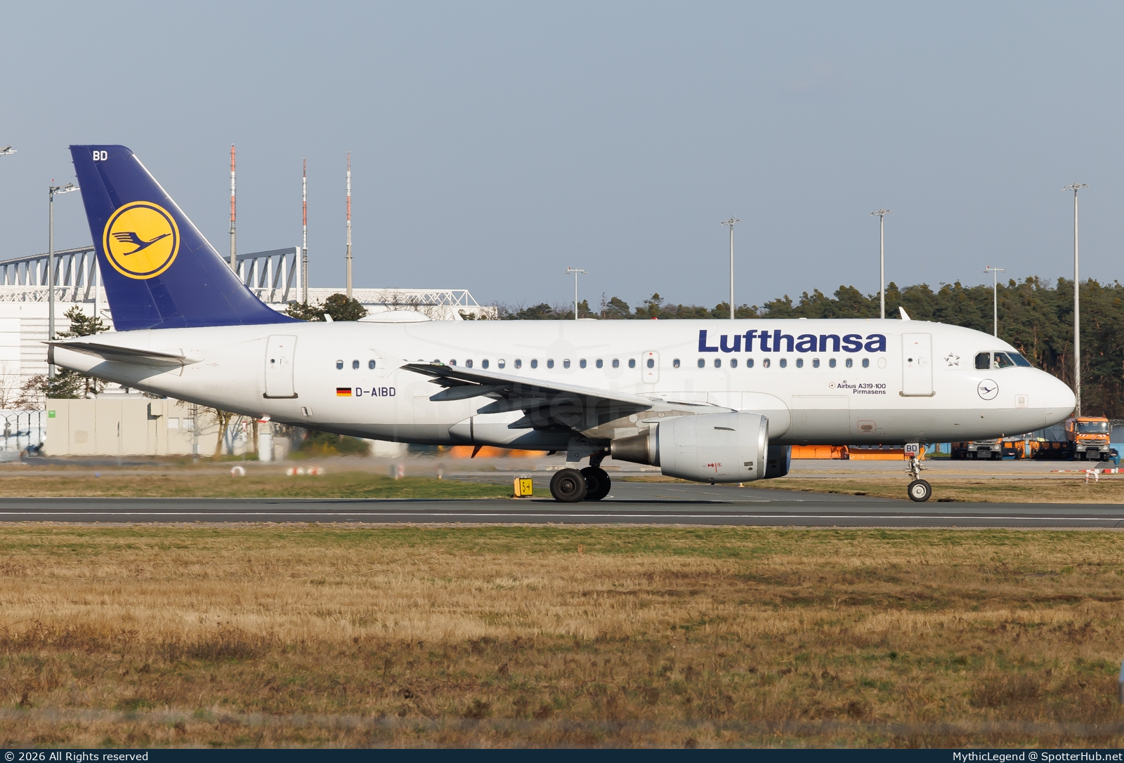 Photo of D-AIBD - Airbus A319-112 operated by Lufthansa