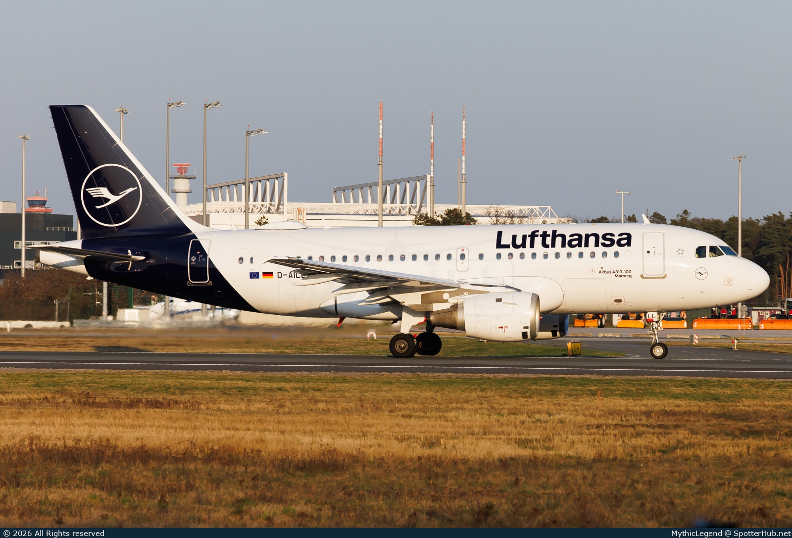 Photo of D-AILL - Airbus A319-114 operated by Lufthansa