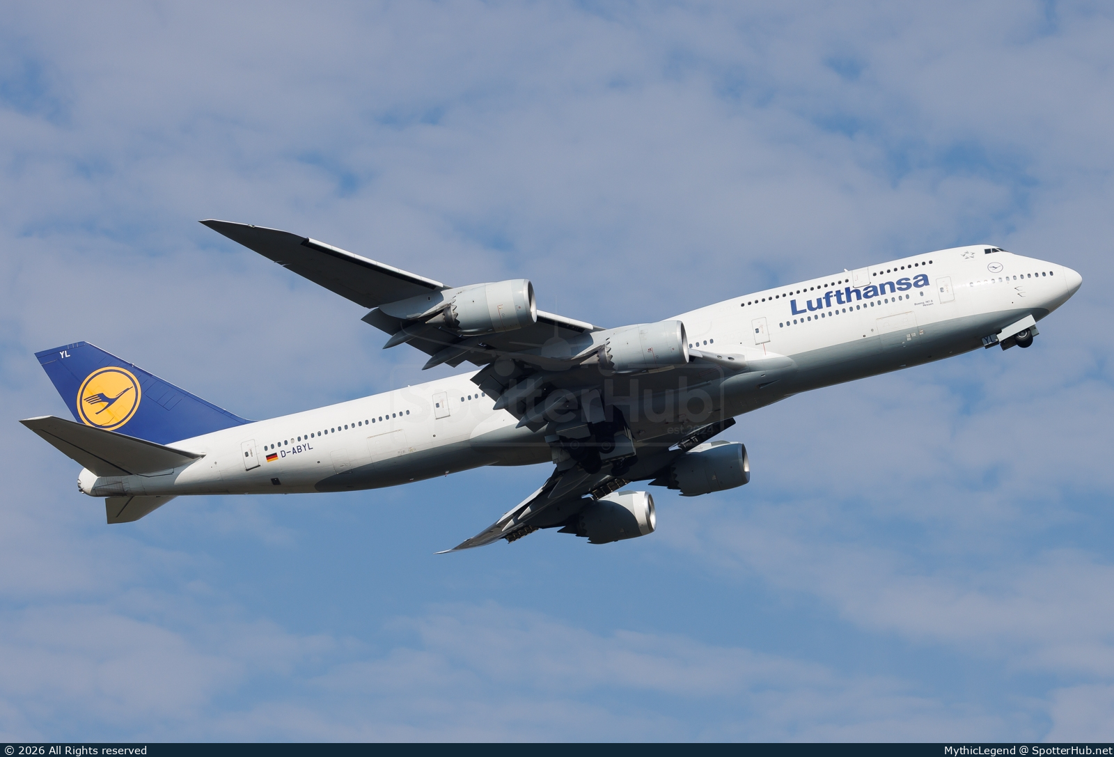 Photo of D-ABYL - Boeing 747-830 operated by Lufthansa