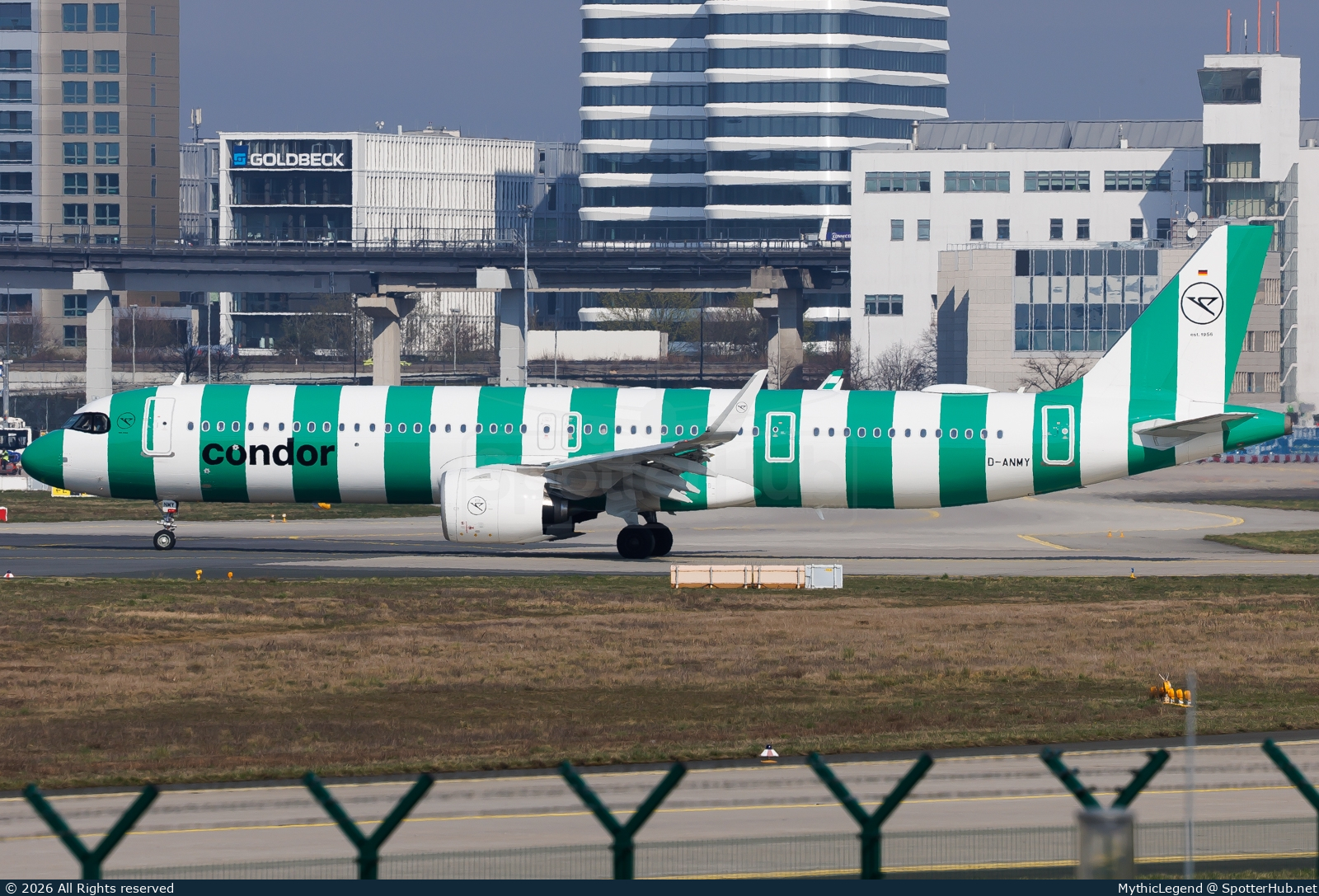 Photo of D-ANMY - Airbus A321-271NX operated by Condor