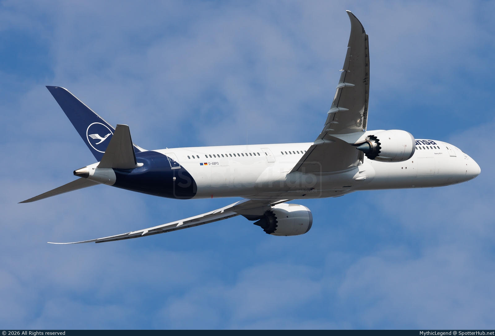 Photo of D-ABPD - Boeing 787-9 Dreamliner operated by Lufthansa