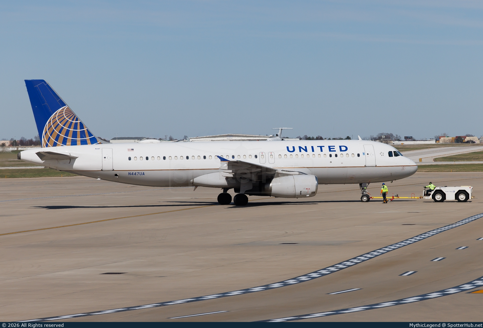 Photo of N447UA - Airbus A320-232 operated by United Airlines