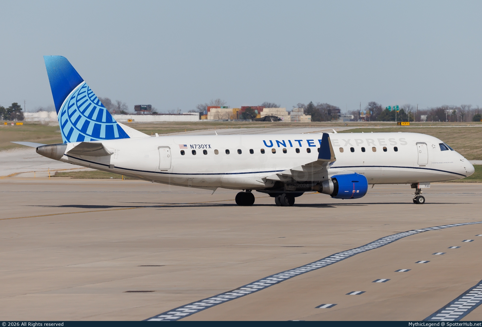 Photo of N730YX - Embraer ERJ-175LR operated by United Express (opb Republic Airways)