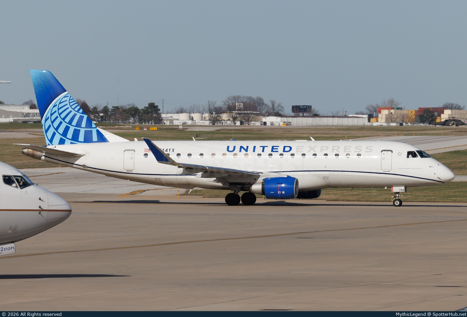 Photo of N744YX - Embraer ERJ-175LR operated by United Express (opb Republic Airways)