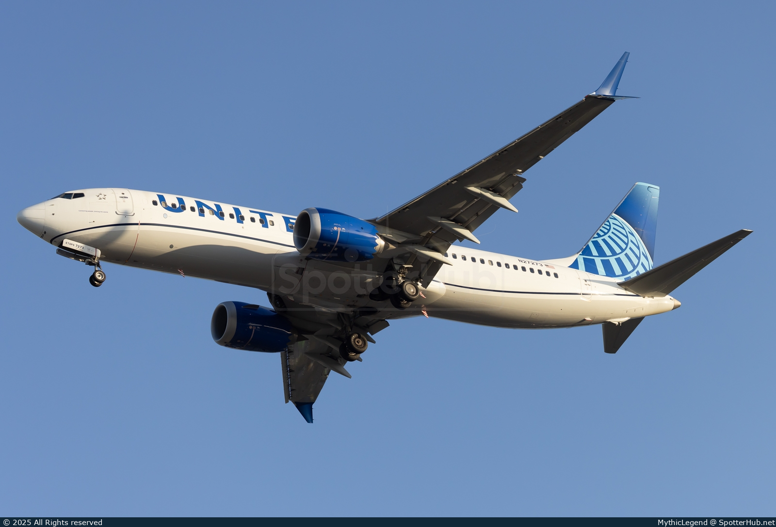 Photo of N27273 - Boeing 737 MAX 8 operated by United Airlines