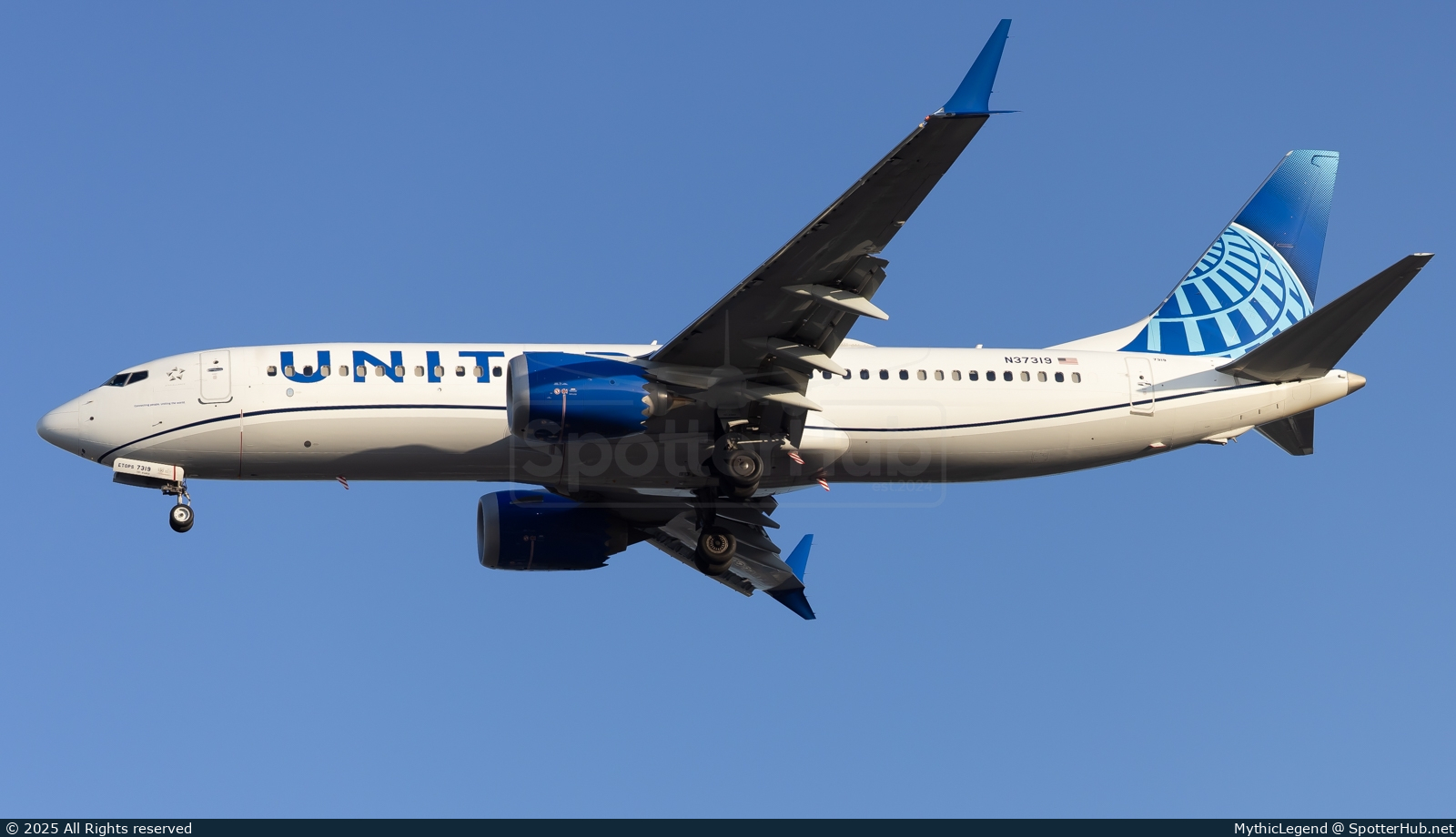 Photo of N37319 - Boeing 737 MAX 8 operated by United Airlines