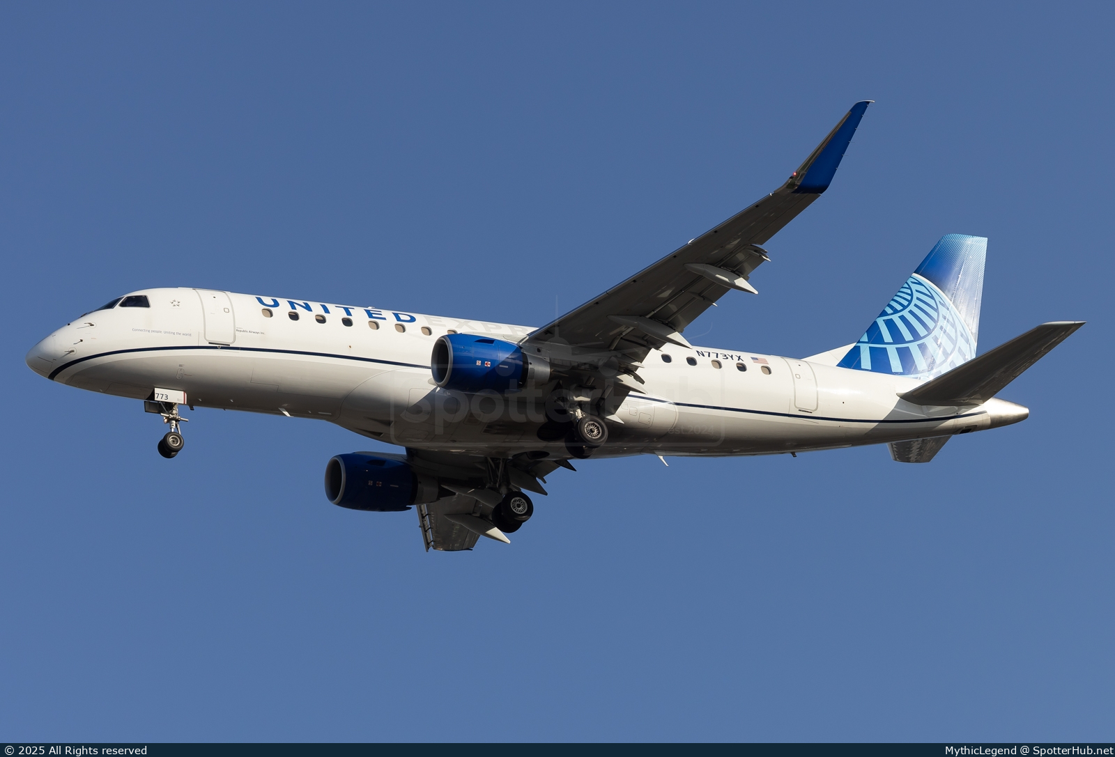 Photo of N773YX - Embraer ERJ-175LR operated by United Express (opb Republic Airways)