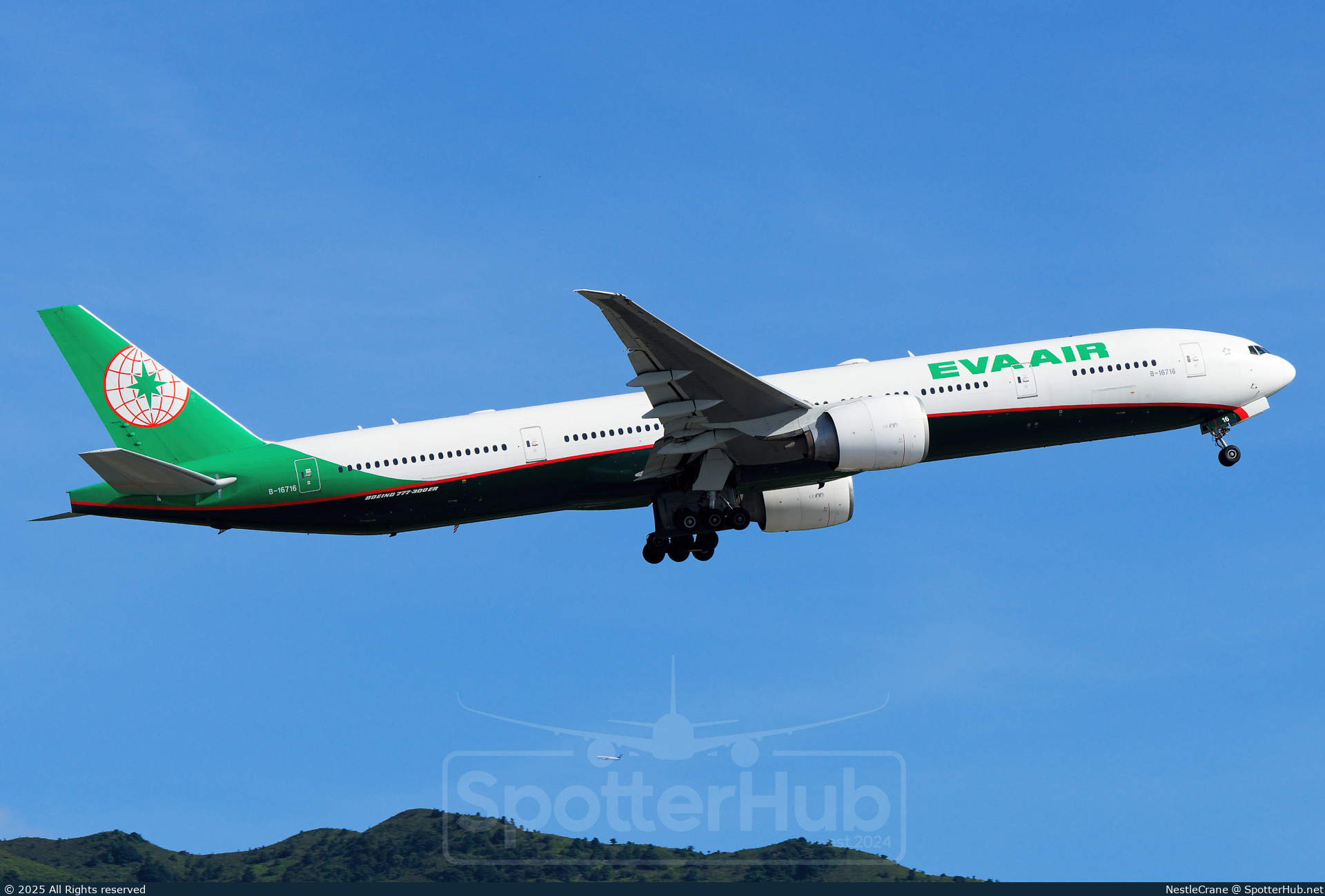 Photo of B-16716 - Boeing 777-35E(ER) operated by EVA Air