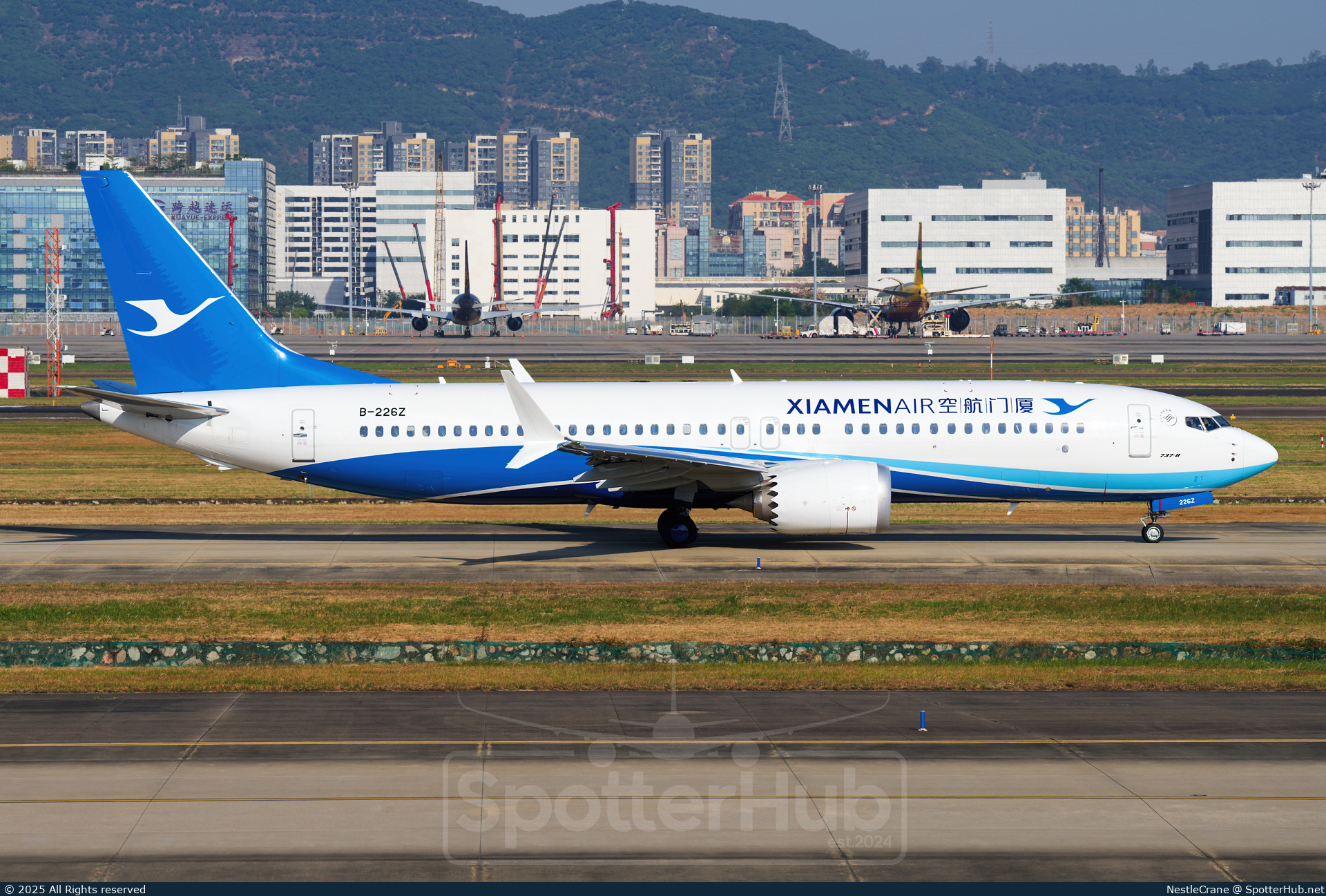Photo of B-226Z - Boeing 737 MAX 8 operated by Xiamen Airlines