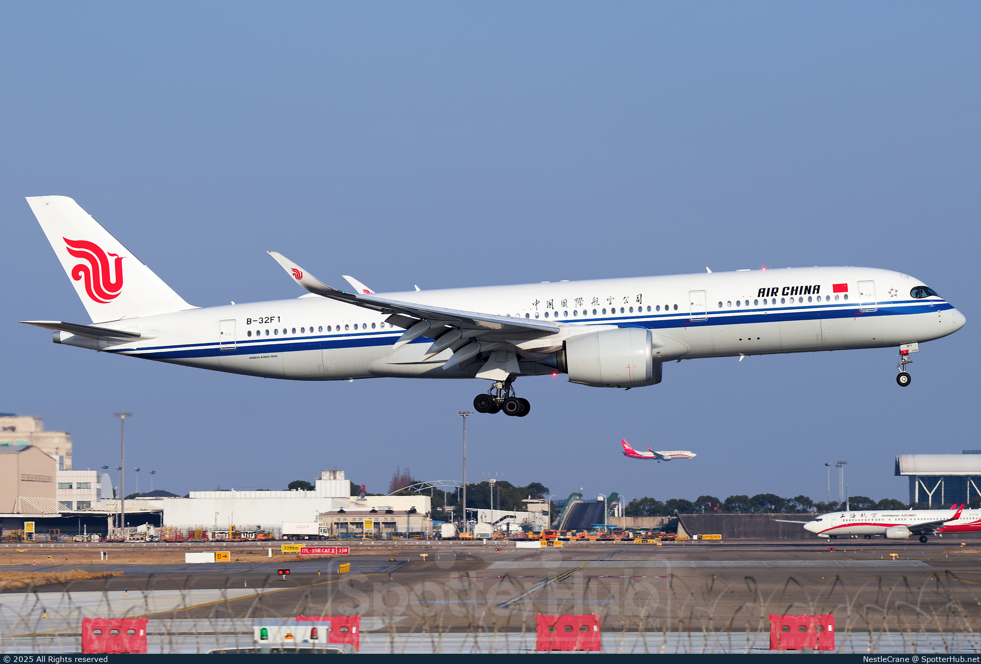 Photo of B-32F1 - Airbus A350-941 operated by Air China
