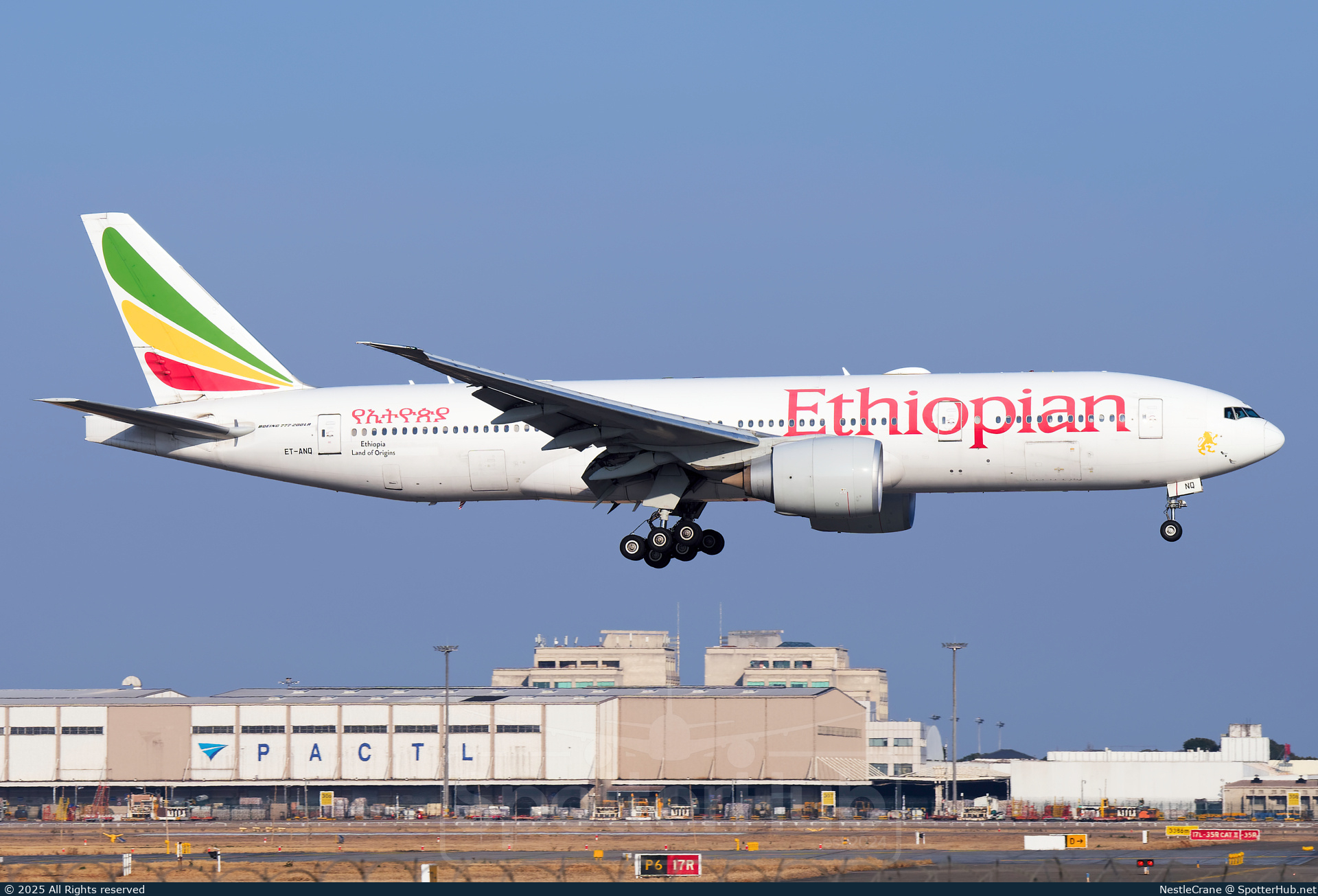 Photo of ET-ANQ - Boeing 777-260(LR) operated by Ethiopian Airlines