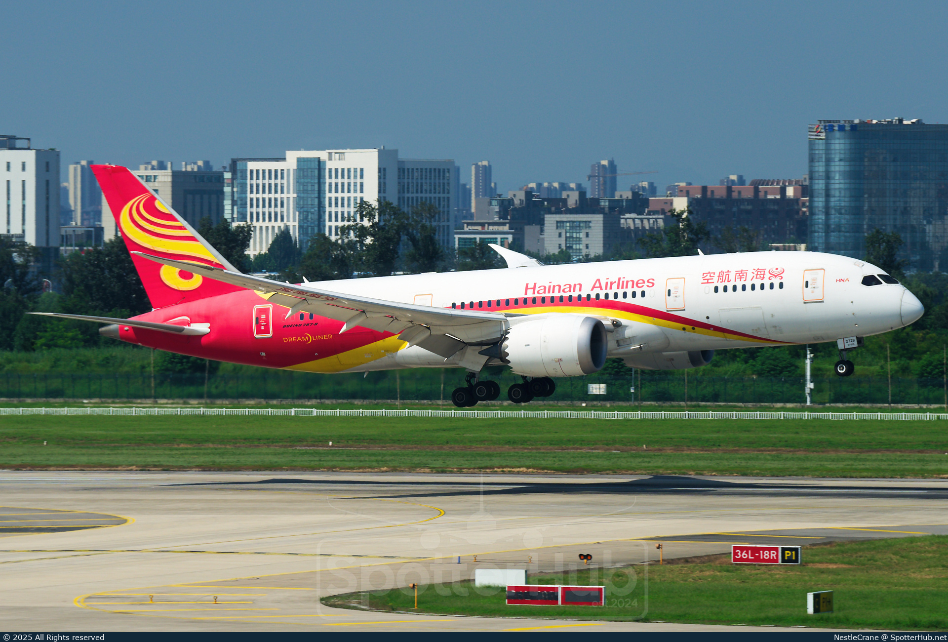Photo of B-2728 - Boeing 787-8 Dreamliner operated by Hainan Airlines