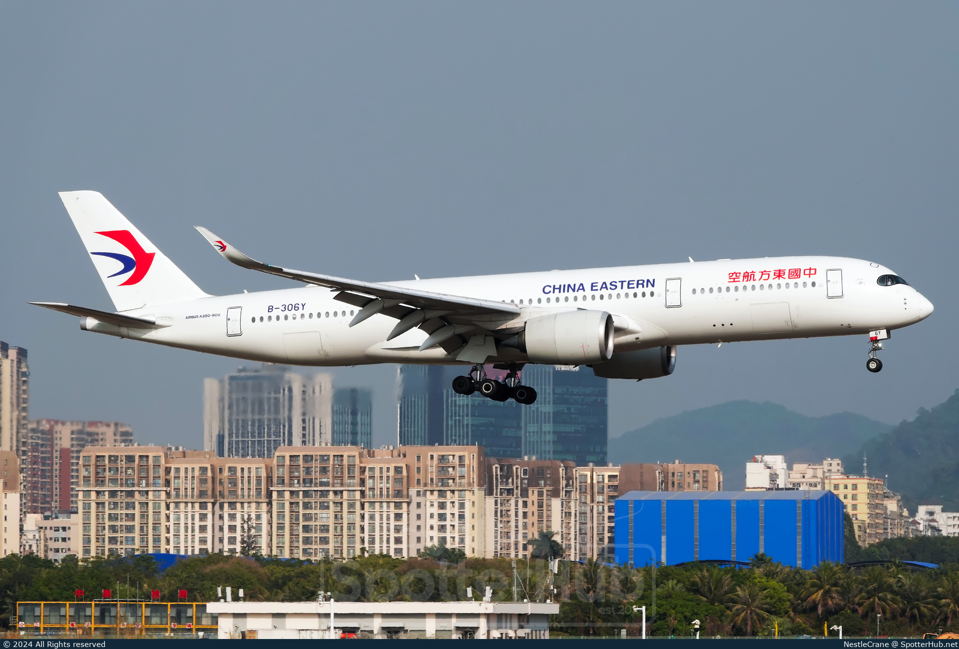 Photo of B-306Y - Airbus A350-941 operated by China Eastern Airlines