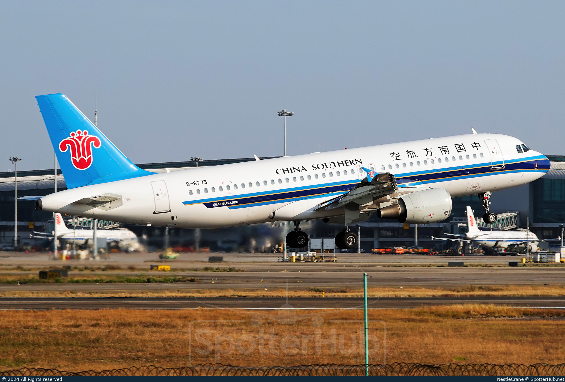 Photo of B-6775 - Airbus A320-214 operated by China Southern Airlines