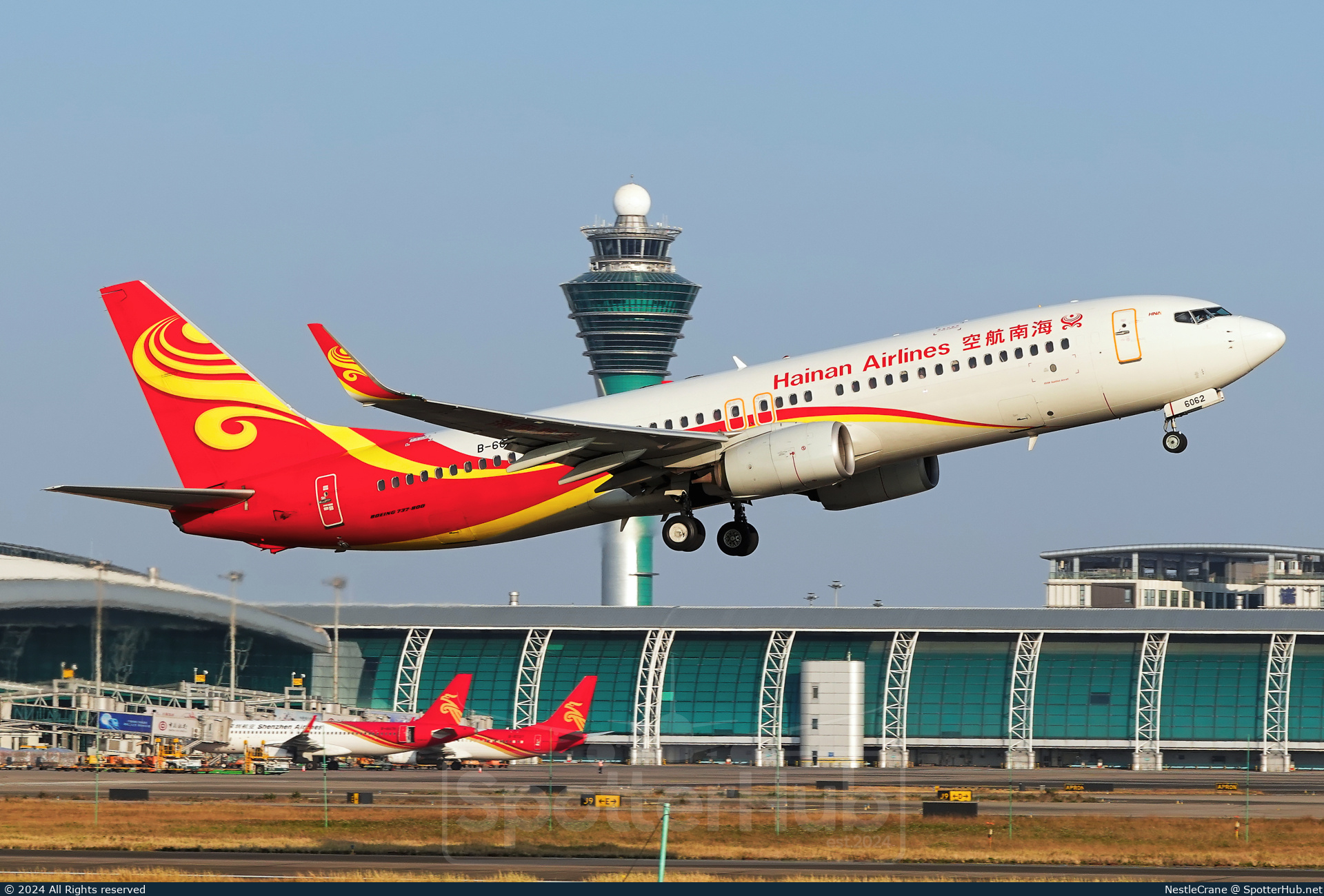 Photo of B-6062 - Boeing 737-84P operated by Hainan Airlines