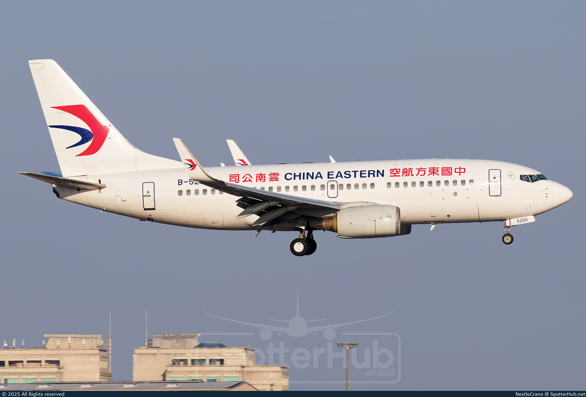 Photo of B-5255 - Boeing 737-79P operated by China Eastern Airlines