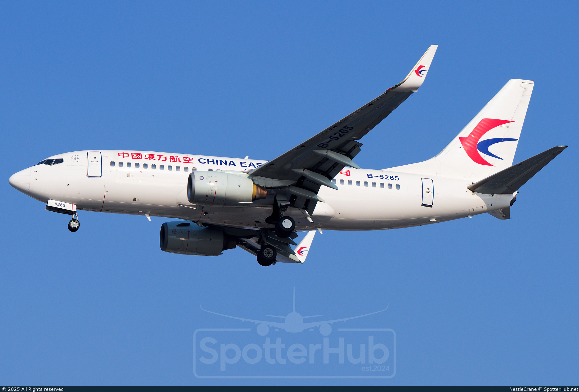 Photo of B-5265 - Boeing 737-79P operated by China Eastern Airlines