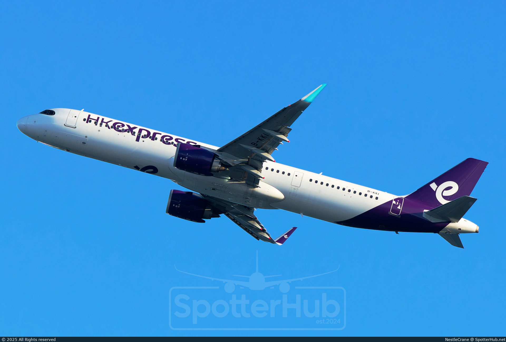 Photo of B-KKI - Airbus A321-251NX operated by Hong Kong Express