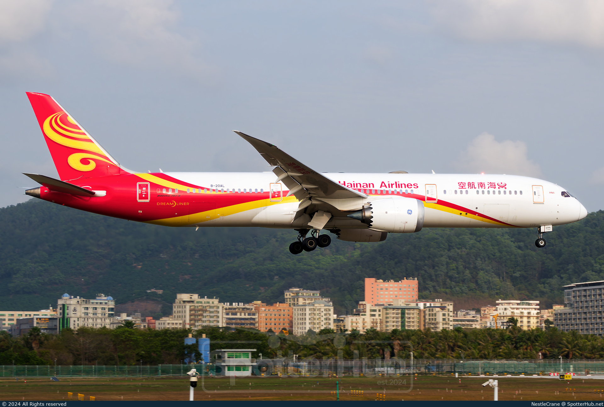 Photo of B-20AL - Boeing 787-9 Dreamliner operated by Hainan Airlines