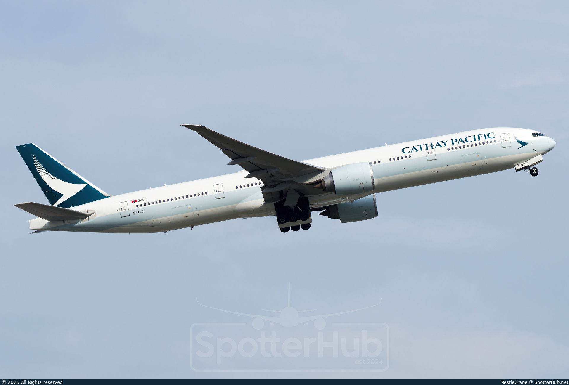 Photo of B-KQZ - Boeing 777-367(ER) operated by Cathay Pacific Airways