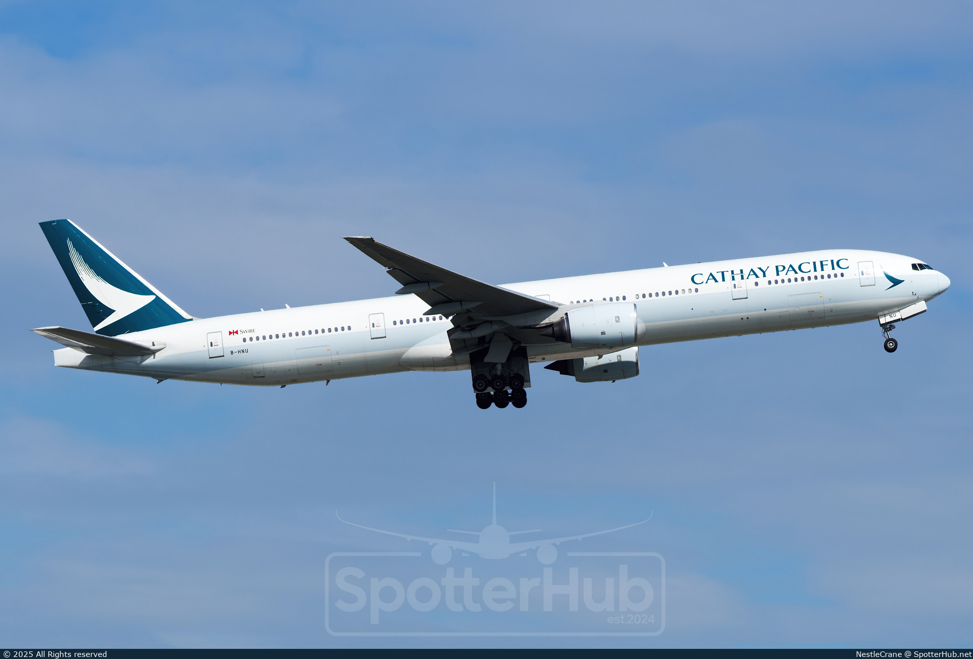 Photo of B-HNU - Boeing 777-31H operated by Cathay Pacific Airways