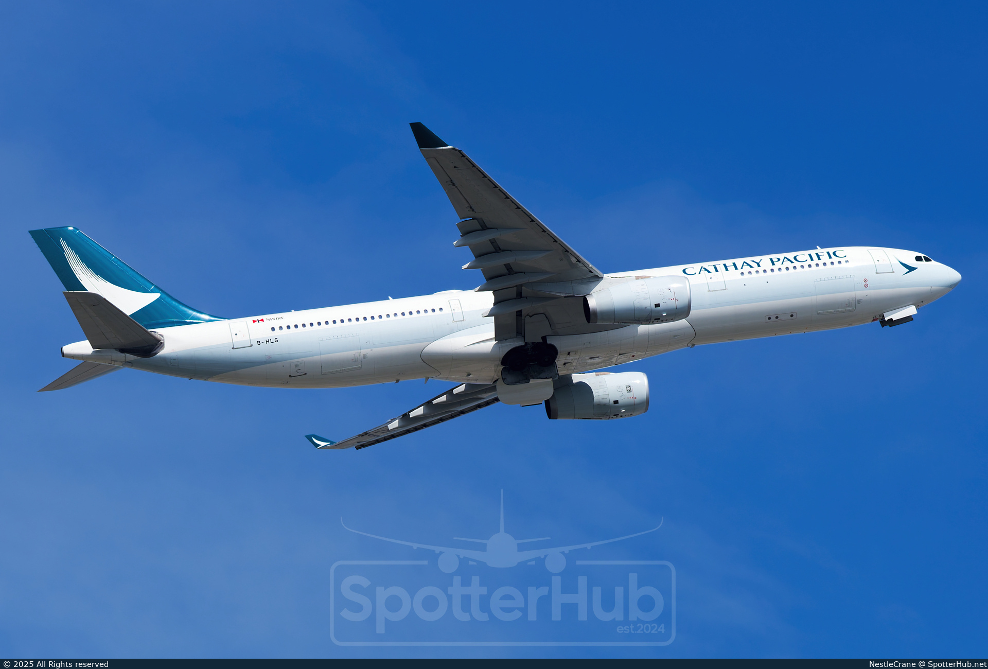 Photo of B-HLS - Airbus A330-343 operated by Cathay Pacific Airways