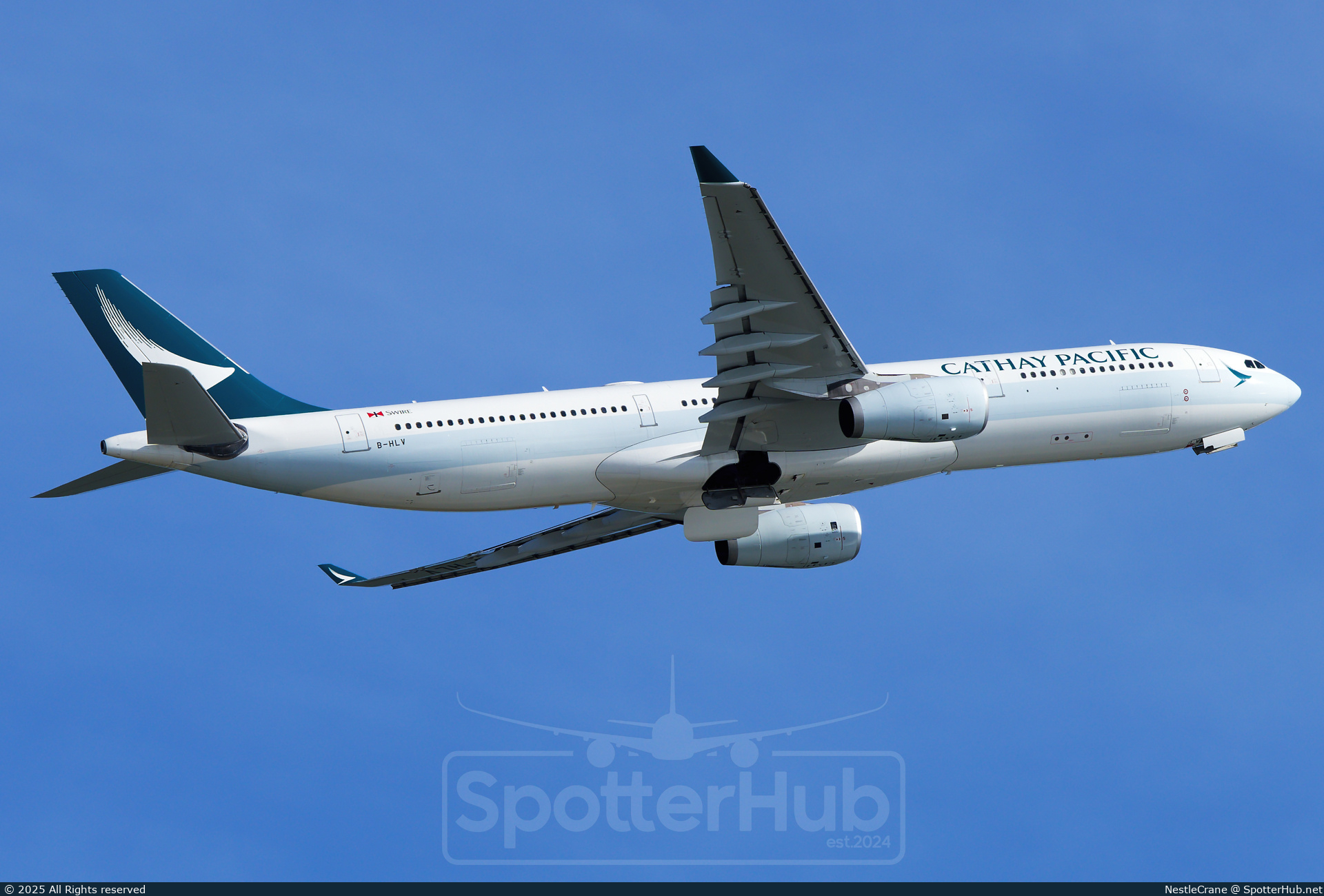 Photo of B-HLV - Airbus A330-343 operated by Cathay Pacific Airways