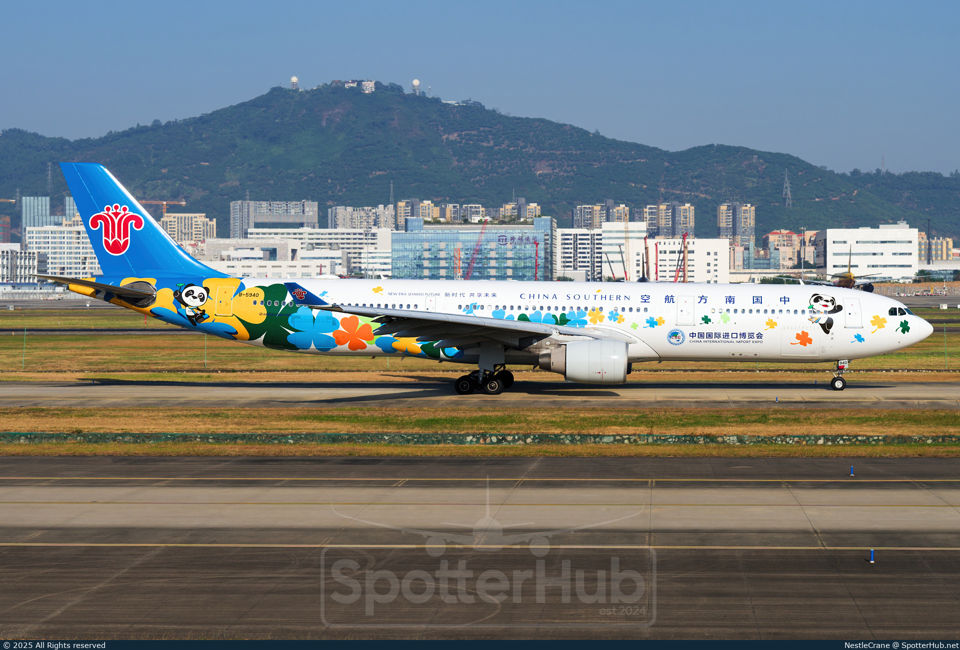 Photo of B-5940 - Airbus A330-323 operated by China Southern Airlines